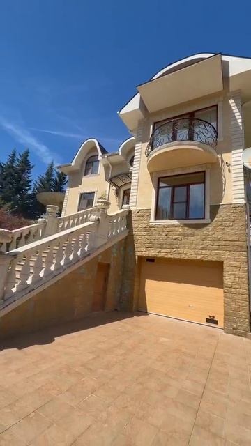 ВИЛЛА ТОСКАНА - 300 М² С ВИДОМ  НЕДВИЖИМОСТЬ СОЧИ ПРИМОРЬЕ