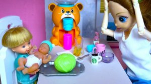 ПОЛУЧИЛОСЬ! ОН ВЫЛУПИЛСЯ!😁👶 Катя и Макс ВЕСЕЛАЯ семейка куклы БАРБИ СМЕШНЫЕ истории ДАРИНЕЛКА