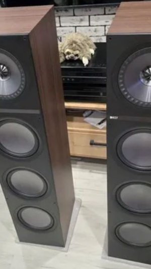 Краткий обзор и пример звучания Kef Q 900 + Parasound 2125 и 2100 + Smsl d400es