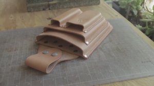 Чехол для инструмента из кожи