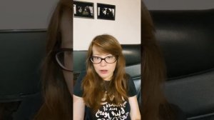 И как мы воюем без iPhone? - Саватеева учит Россию из США