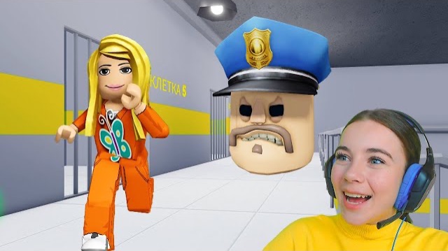 ПОБЕГ ОТ ОГРОМНОЙ ГОЛОВЫ БАРРИ в ROBLOX! смотреть онлайн