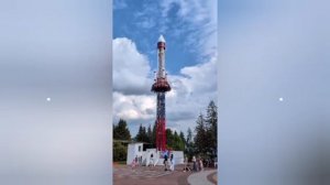 Аттракцион «Орешник» открыли в Питере. 

Билет на него стоит ~500 рублей. 

Спасибо за внимание.
