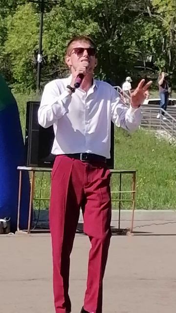 Ягода малинка