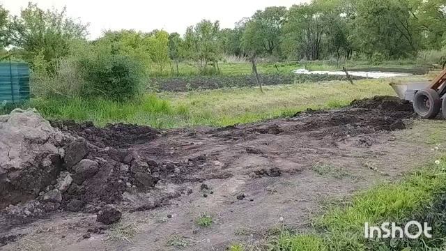 Мини погрузчик в работе