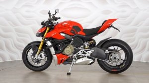 Ducati Streetfighter V4 vin ZDM1F00AAMB000046