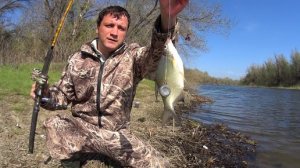 В поисках рыбных мест. Рыбалка на червя