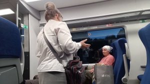 Контрушка в электричке ставит диагноз