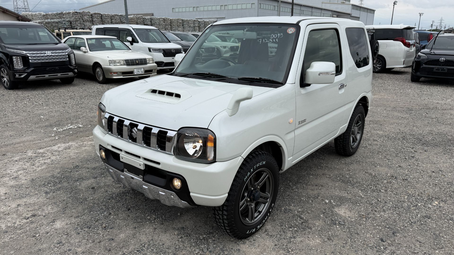 SUZUKI JIMNY JB23W-712911