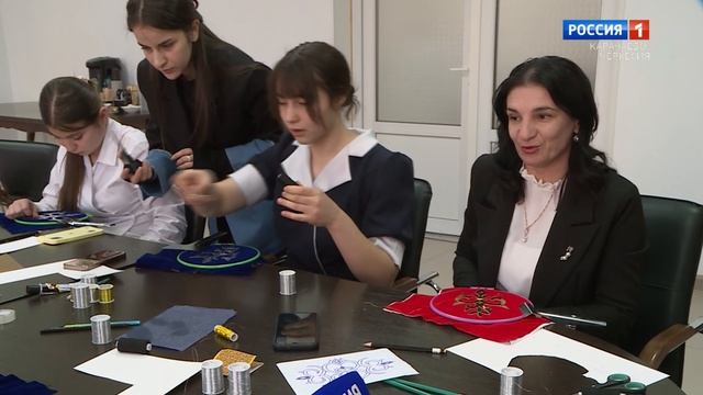 Мастеровые люди (на абазинском языке)