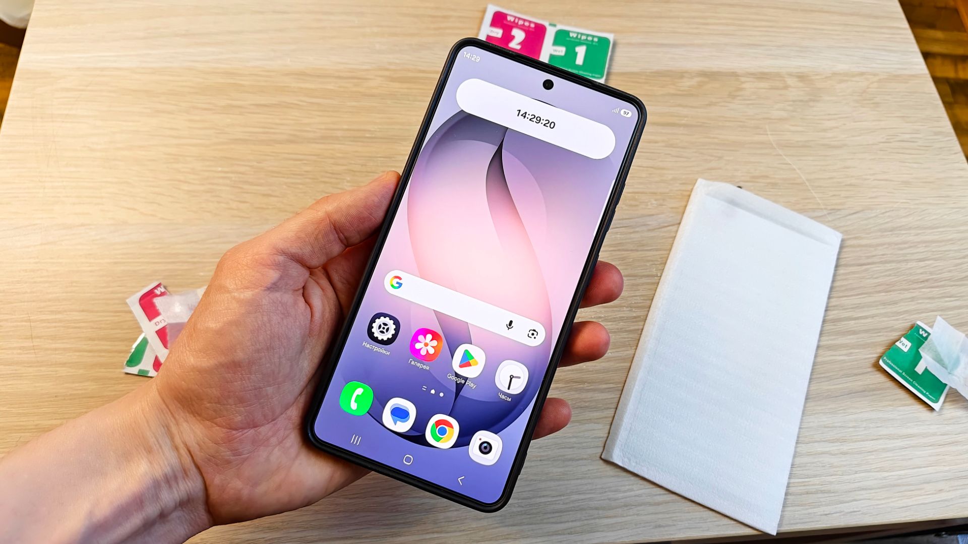 КЛЕЮ ЗАЩИТНОЕ СТЕКЛО НА SAMSUNG GALAXY S26 ULTRA смотреть онлайн