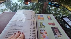 Завтрак включён.  Обед испорчен... Вернули всю еду. Бали.