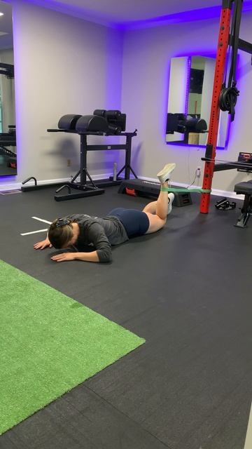 Isometric Hamstring Curl with Band | Удержания резины ЗПБ в положении 90'