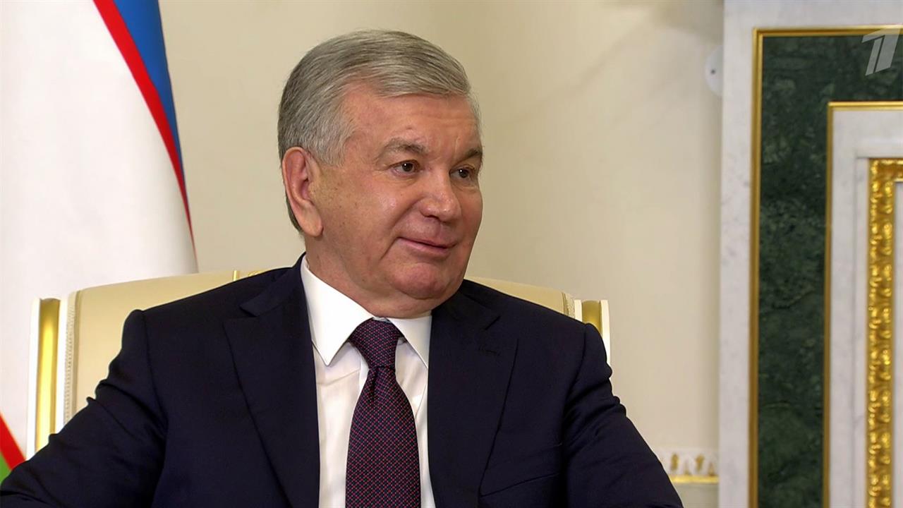 Накануне в рамках форума президент России провел встречу со своим коллегой из Узбекистана