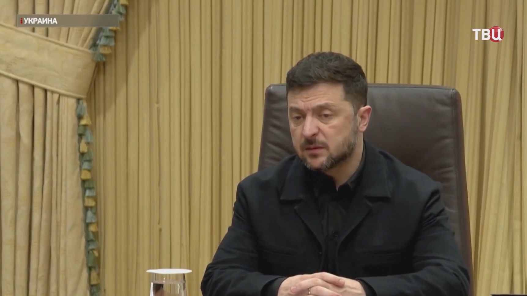 Зеленский заявил о переговорах с Россией, которые сам себе запрещал смотреть онлайн
