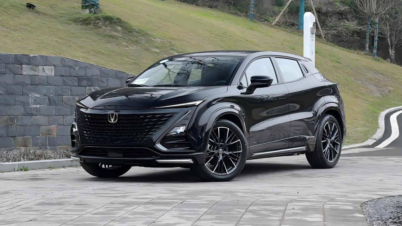 Changan UNI-T 2023 комплектация Flagship двигатель 1.5T