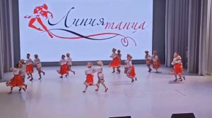 Дима танцует лявониху!
