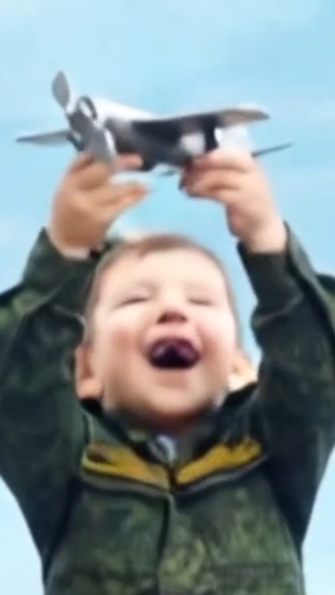 МЫ РОЖДЕНЫ, ЧТОБ СКАЗКУ СДЕЛАТЬ БЫЛЬЮ❗️✈️