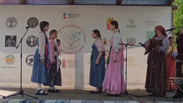 Что такое солома? Уникальный фольклорный перформанс из Ярославля