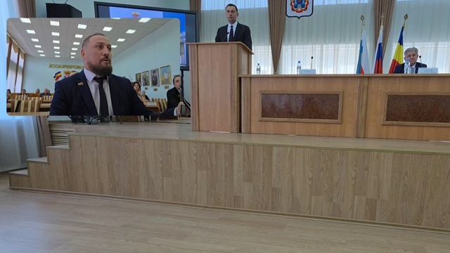 Новочеркасск в запустении, а отчёт - "удовлетворительный ". Как это возможно? смотреть онлайн