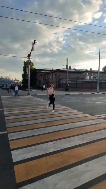 Я в глазах твоих тону