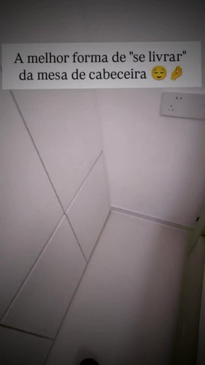 Выдвижная тумба — это когда кровать сама решает, где ей стоять, а вы просто пытаетесь не споткнут...