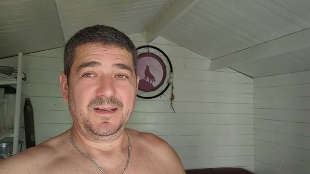 Внезапный ураган, нам чуть не испортил ужин смотреть онлайн