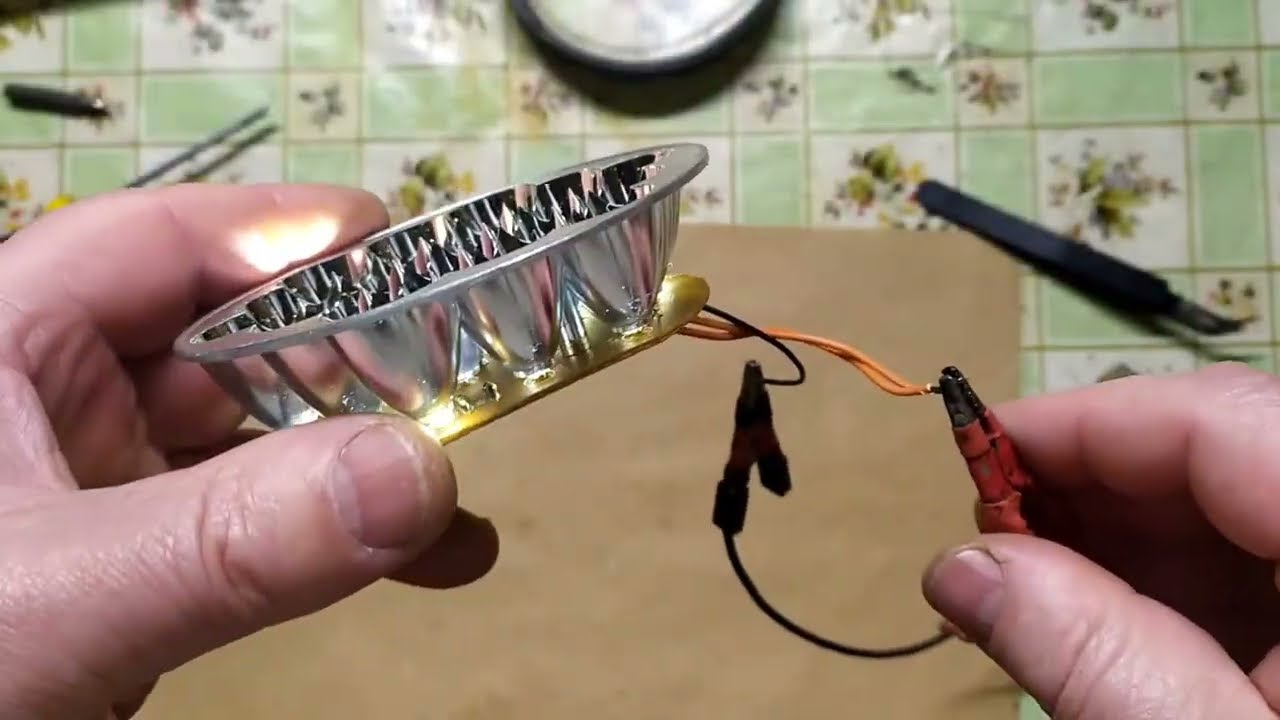 Необычная LED-матрица на фонарик.