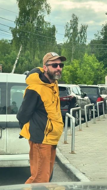 Если видео НЕ наберёт 1000 лайков - меня уволят. Поможете сохранить работу?