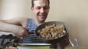 Мукбанг жареная картошка с тушёной свининой Жупиков