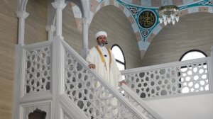 Бюгюннгю хутба: «Ислам дин къул-къарауаш болуудан азатлайды»