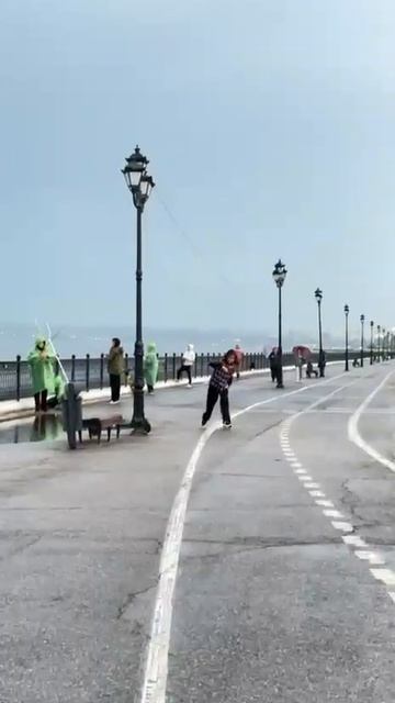 А ты по утрам закаляешься?
