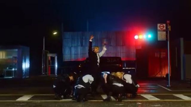 Stray Kids
ALL IN M/V смотреть онлайн