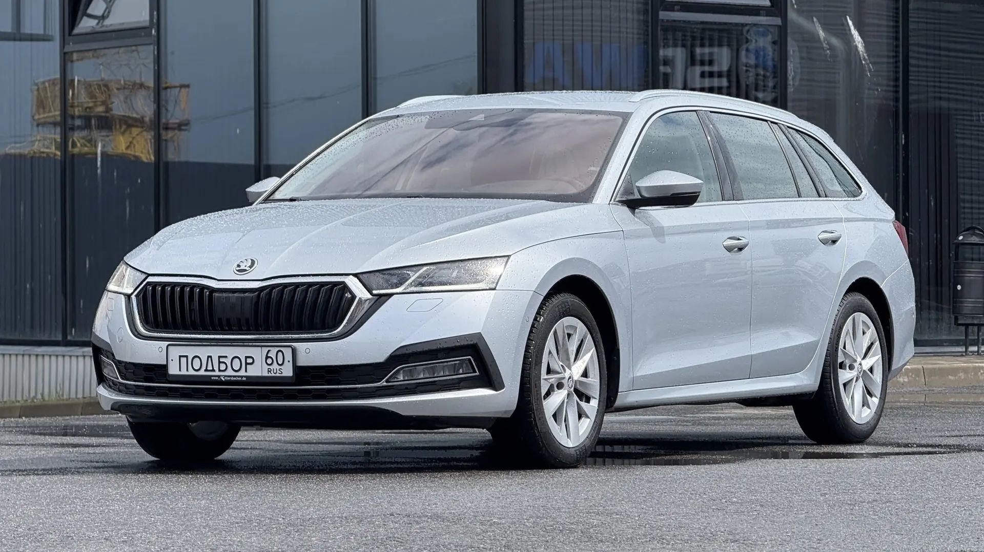 Skoda Octavia A8 e-TEC Combi под заказ из Германии. смотреть онлайн