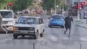 ‼️🇺🇦🏴☠️ Мобилизованные в Одессе задули газом из баллончика военкомов и сбежали из микроавтобуса