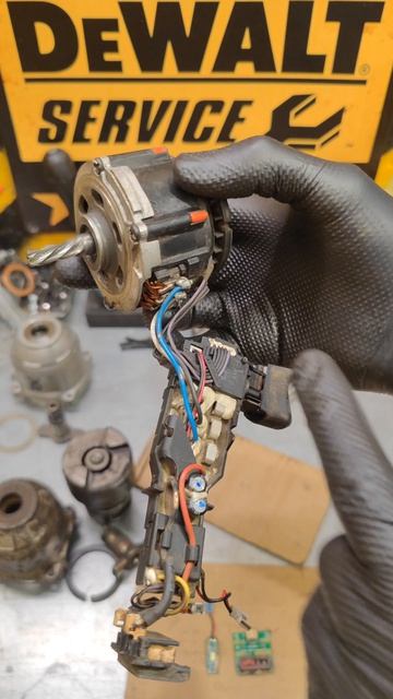 Заменили почти все что можно заменить на гайковерте DeWALT DCF899 #деволт #dewalt #tools #dcf899