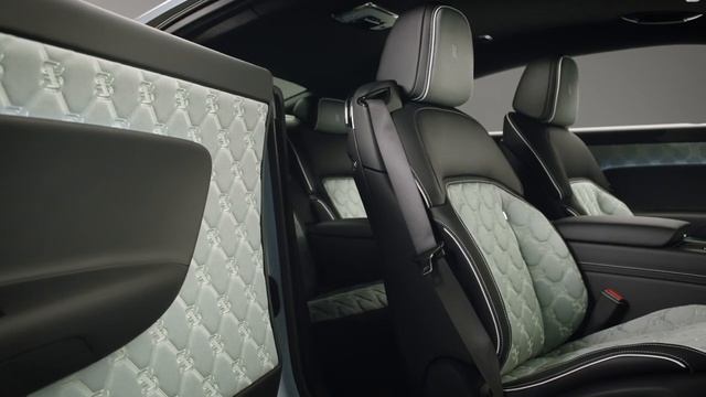 Рестайлинг нового Rolls-Royce BLACK BADGE SPECTER SERIES II 2026 года