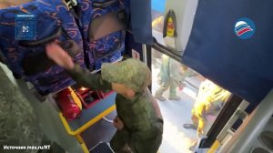 «Мы наконец-то дома»: 185 российских военных вернулись из украинского плена