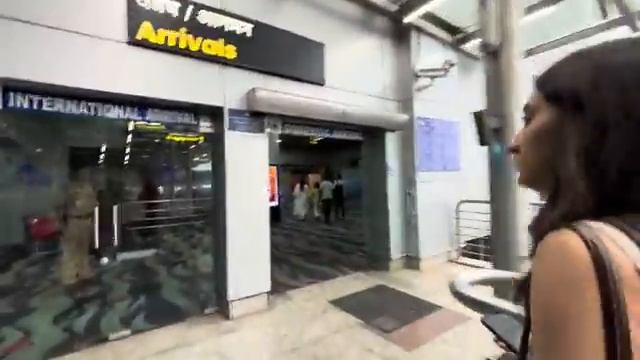 Привет я Индия УЛЕТАЕМ ТОЛЬКО МЫ С ДОЧКОЙМУЖ БЫЛ ПРОТИВСЕМЬЯ БЫЛА ПРОТИВ НО МЫ ВЫБРАЛИ СЕБЯ смотреть онлайн