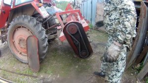 Меняю цепь на самодельной фрезе . Устраняю причину включениявключениядвух скоростей на тракторе Т 25