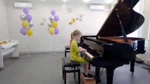 Дмитриева Арина, 1 кл.
Русская нар. песня «Я на горку шла»