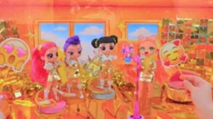 K-Pop Охотницы Huntrix в золотой и серебряной школе!