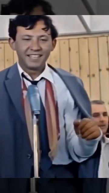 Поёт Юрий Никулин