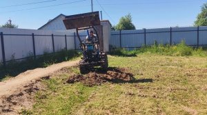 Капаем площадку под бассейн самодельным  мини-трактором