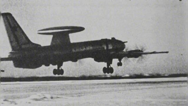 Ту-126 — летающий радар СССР, экипаж которого било током в полёте