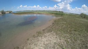 ОПАСНАЯ РЫБАЛКА СРЕДИ ЗАРОСЛЕЙ С КЛЕЩАМИ