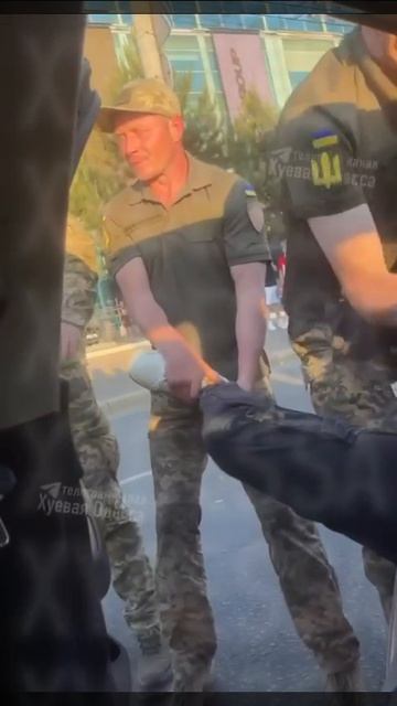 Ухилянта попросили на выход смотреть онлайн