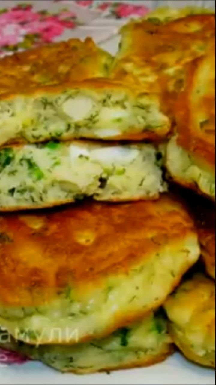 Самый быстрый рецепт пирожков! Он, к тому же, самый вкусный! Рекомендую!