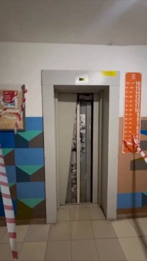 В Оренбурге лифт с людьми рухнул с 12-го этажа

Кабина с восемью пассажирами, среди которых были дво