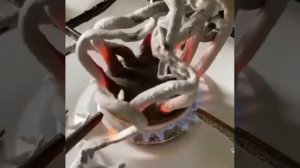 Таблетки глюконата кальция так реагируют при нагревании